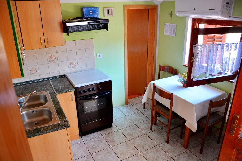 Apartments Joza วีร์ ภายนอก รูปภาพ