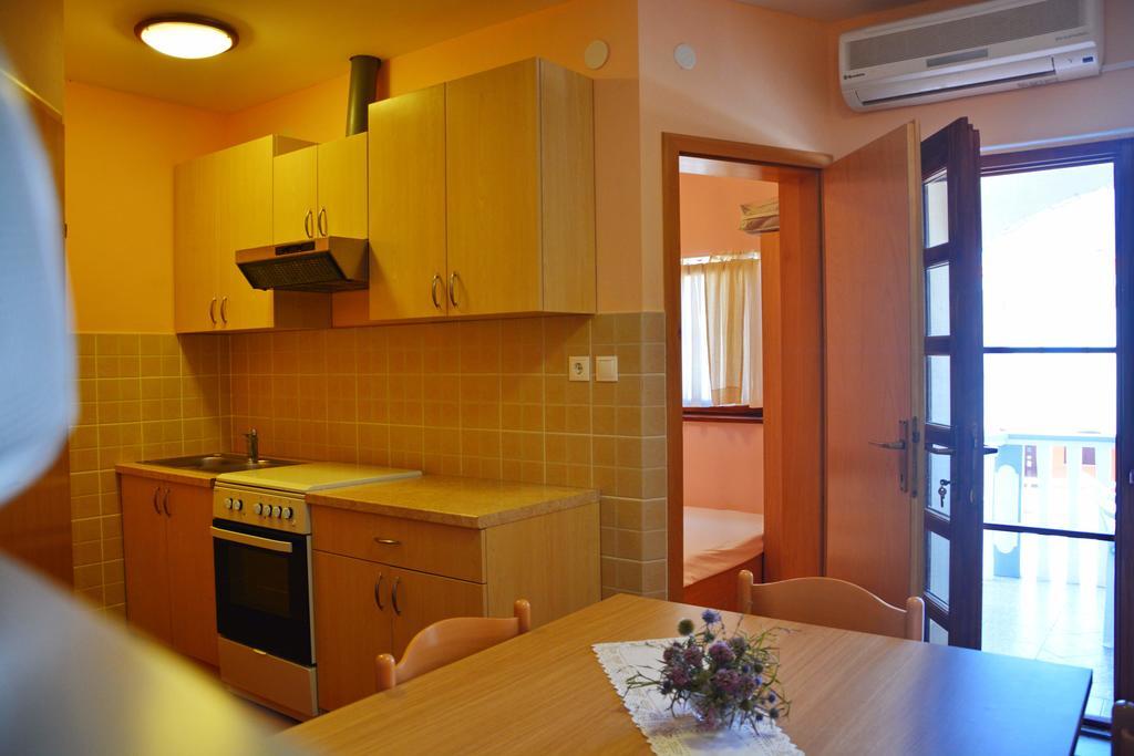 Apartments Joza วีร์ ภายนอก รูปภาพ